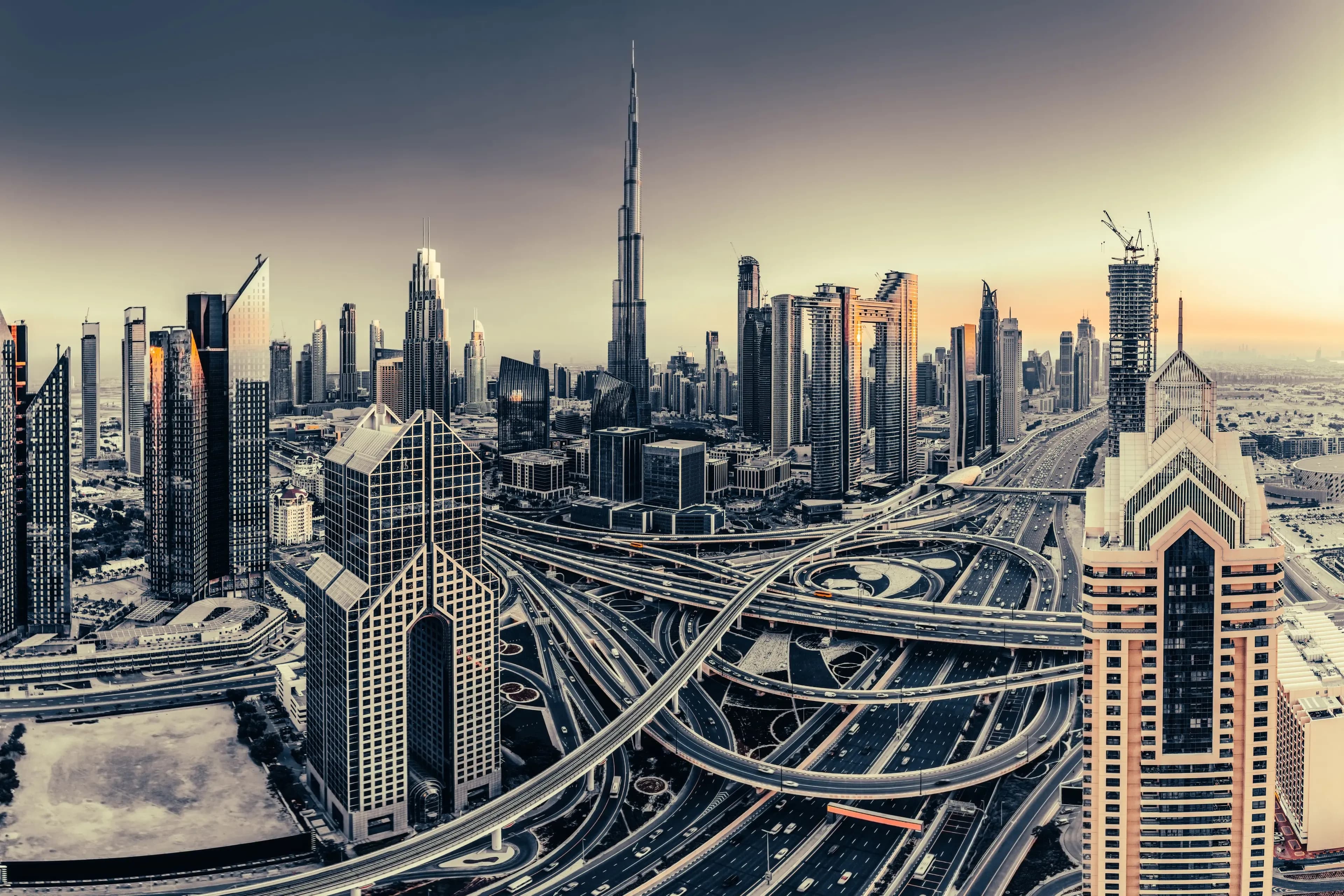 Top 8 Reasons to Invest in Dubai Real Estate Today