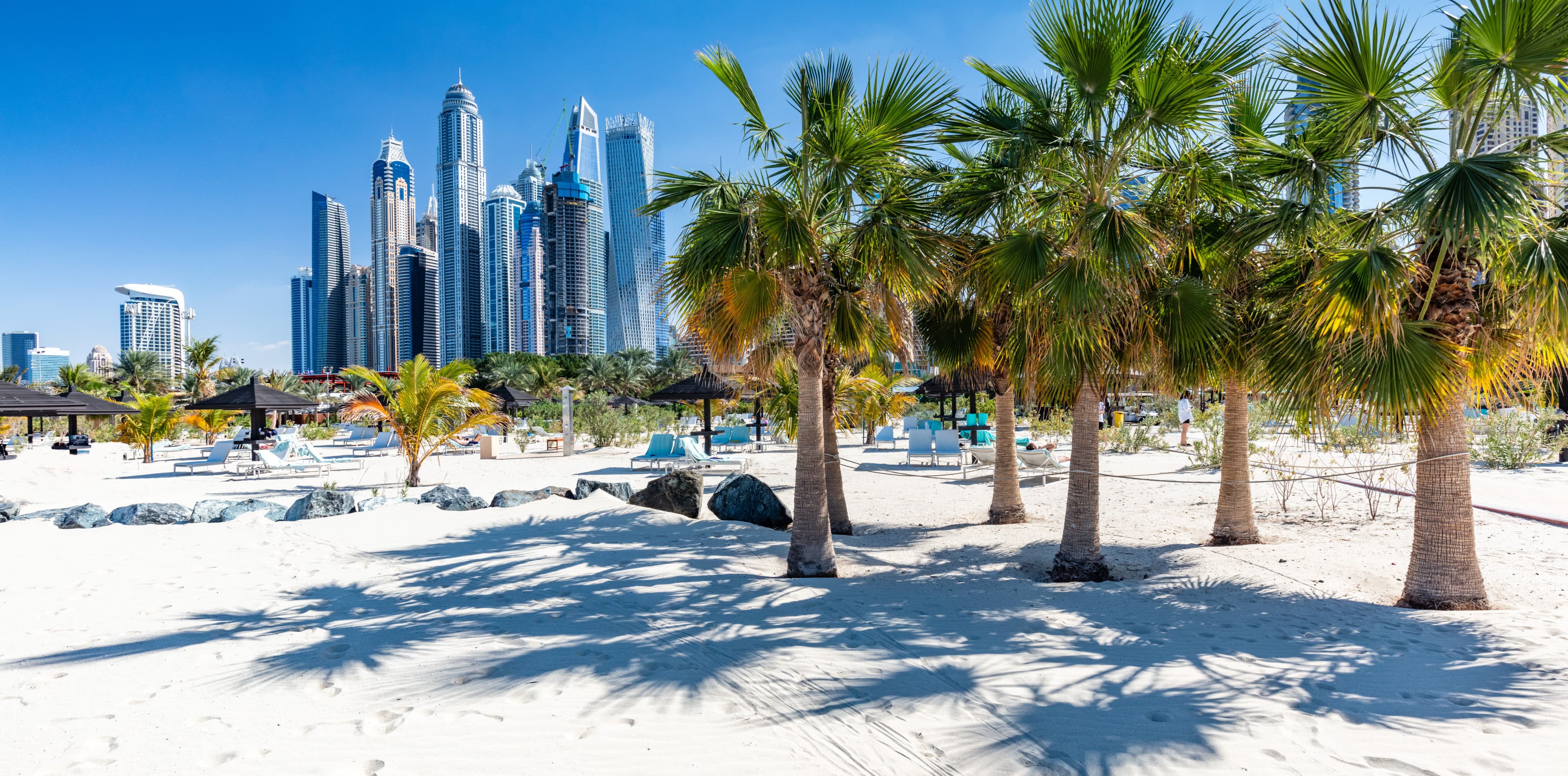 Top 5 Islands Waterfront Living for Best Investments in Dubai
